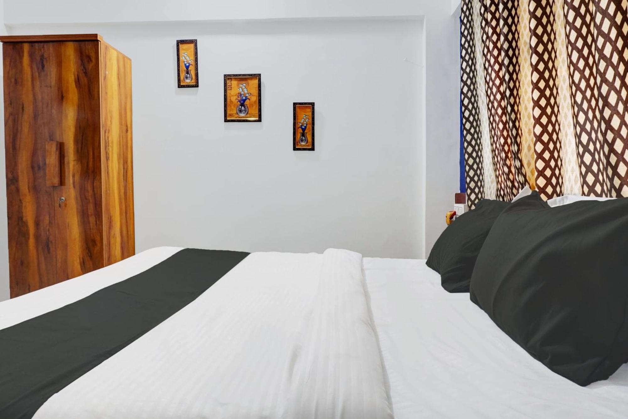 Hotel O Nisarg 4*