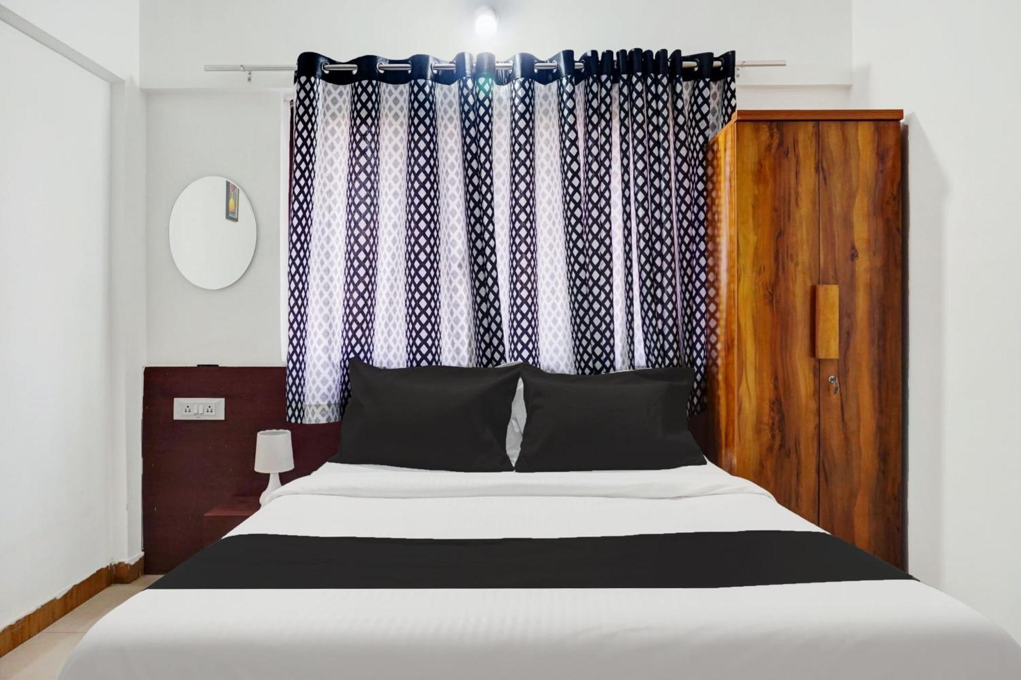 Hotel O Nisarg 4*